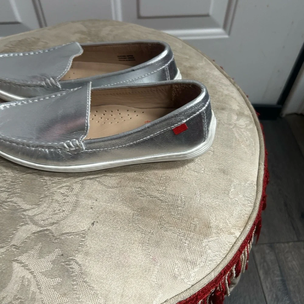 Marc Joseph New York Leather Broadway kids Metallic Silver Slip-On Loafers 2.5